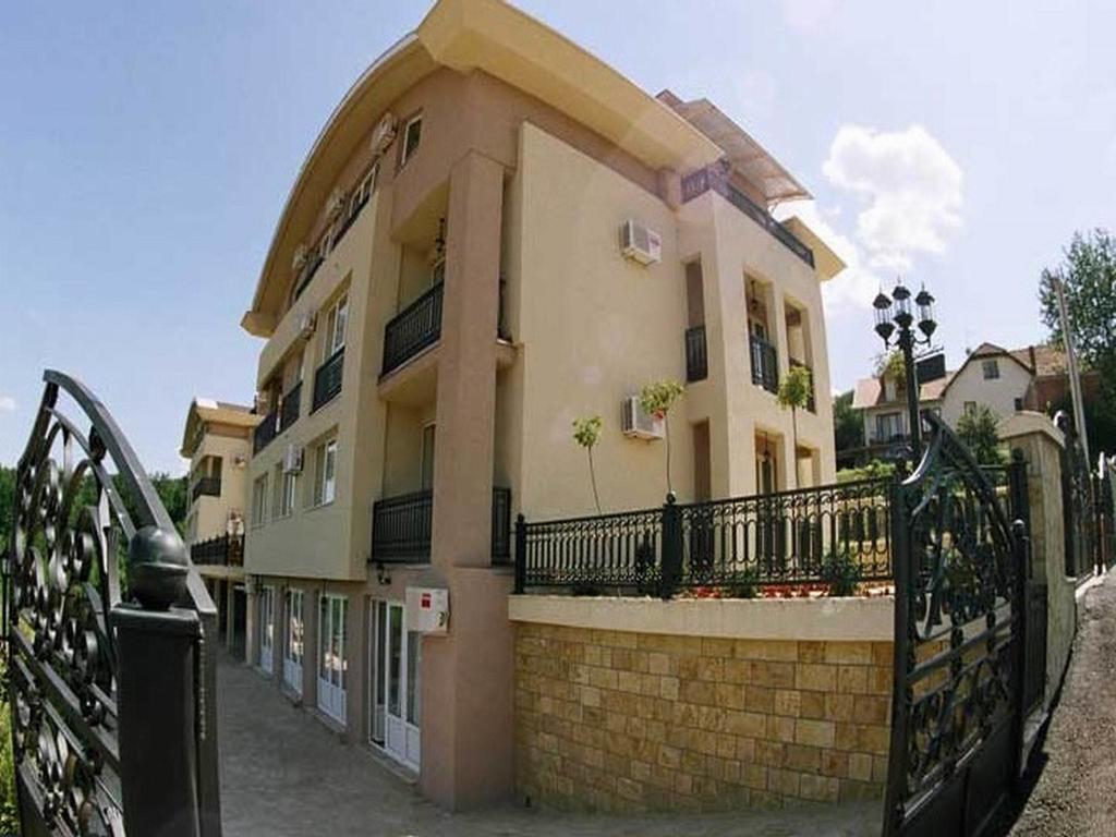 Sunny Hill Apartments & Aqua Park Vrnjacka Banja Luaran gambar